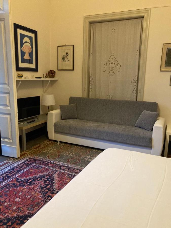 L'Oasi Di Sofia Appartamento Turistico Etnea Cavour Bellini كاتانيا المظهر الخارجي الصورة